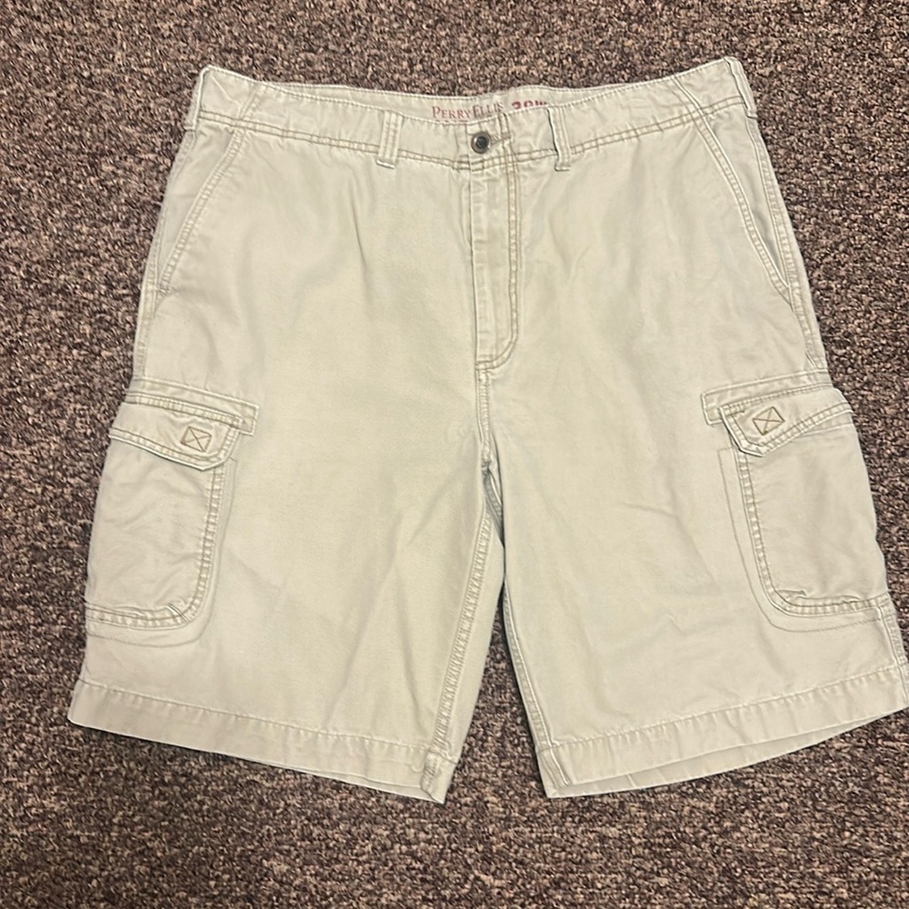 Perry Ellis cargo shorts